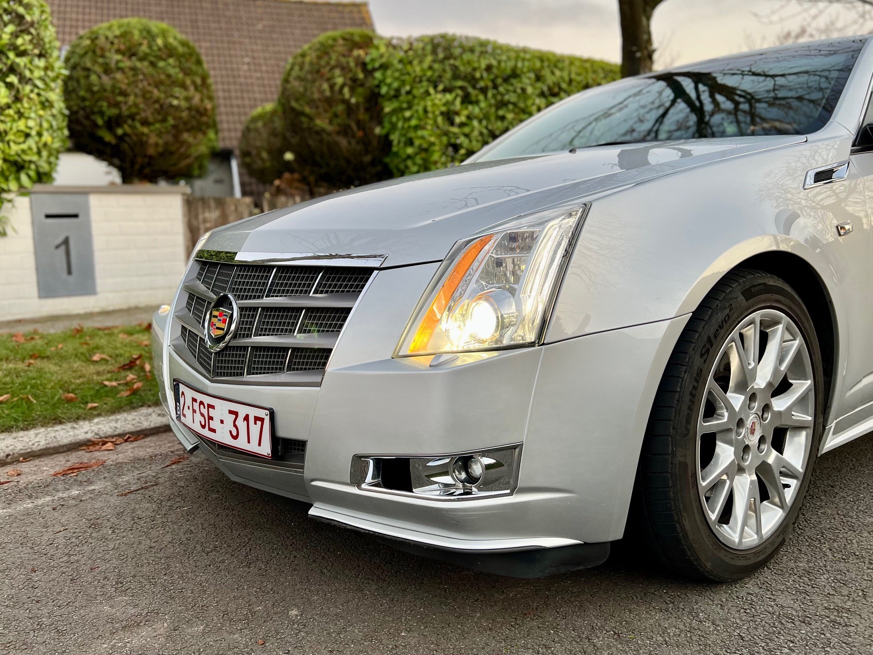 cadillac20248.jpg