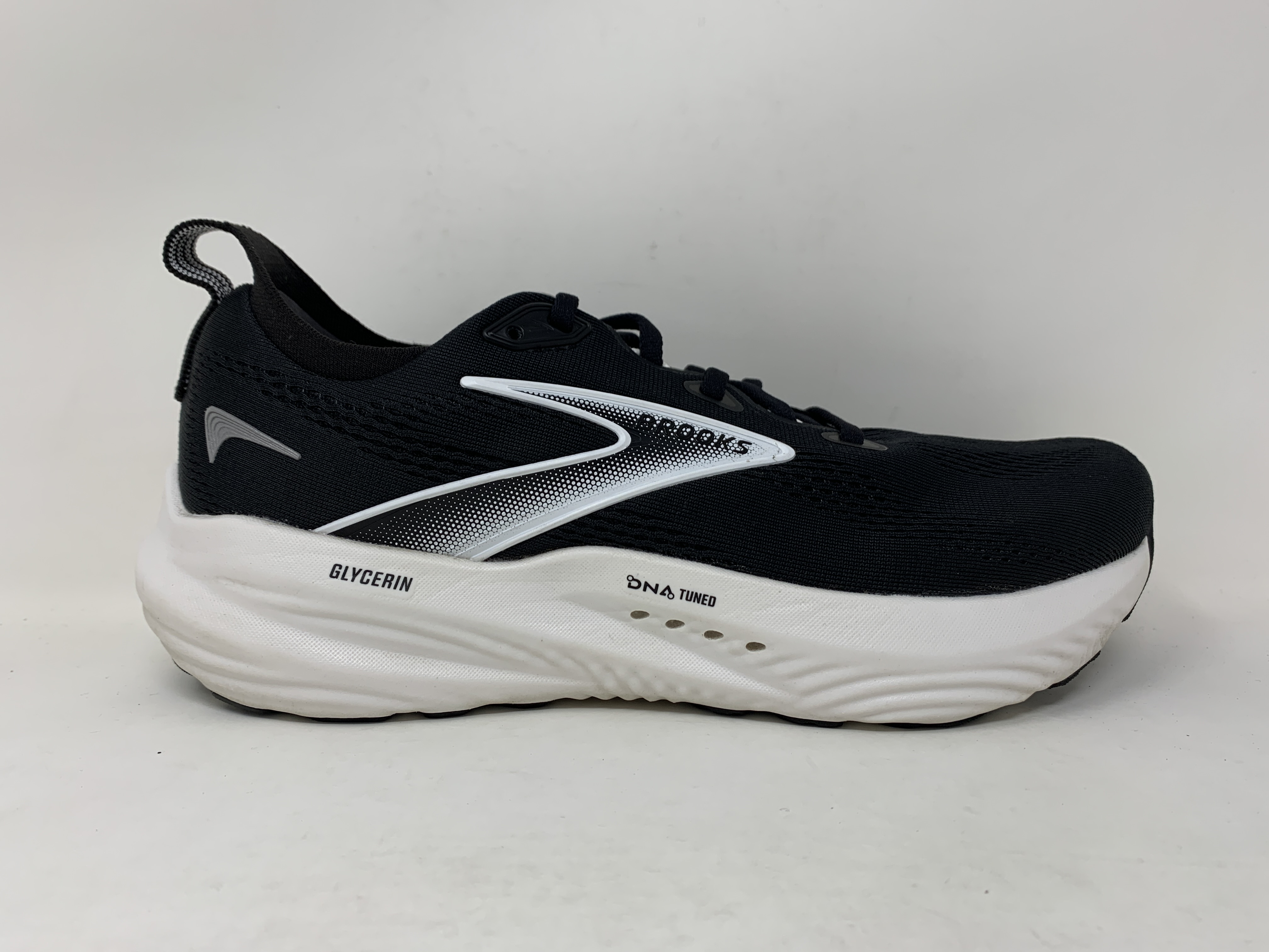 Men's Brooks Glycerin 22, Black/Grey/White, 8.5 2E Wide US detailed image 2