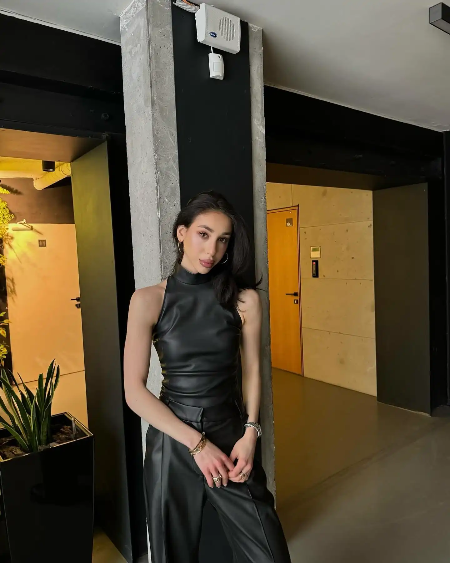 Yeva Mishalova Wallpapers Insta Fit Bio (1)