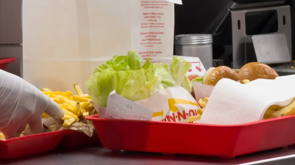 The Secret In-N-Out Menu Item That's a Game Changer for Vegetarians