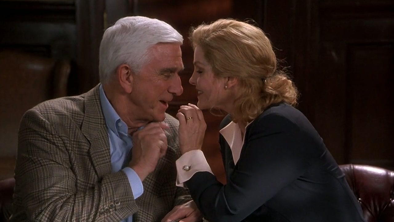 Naked Gun 33 1/3: The Final Insult Screenshot