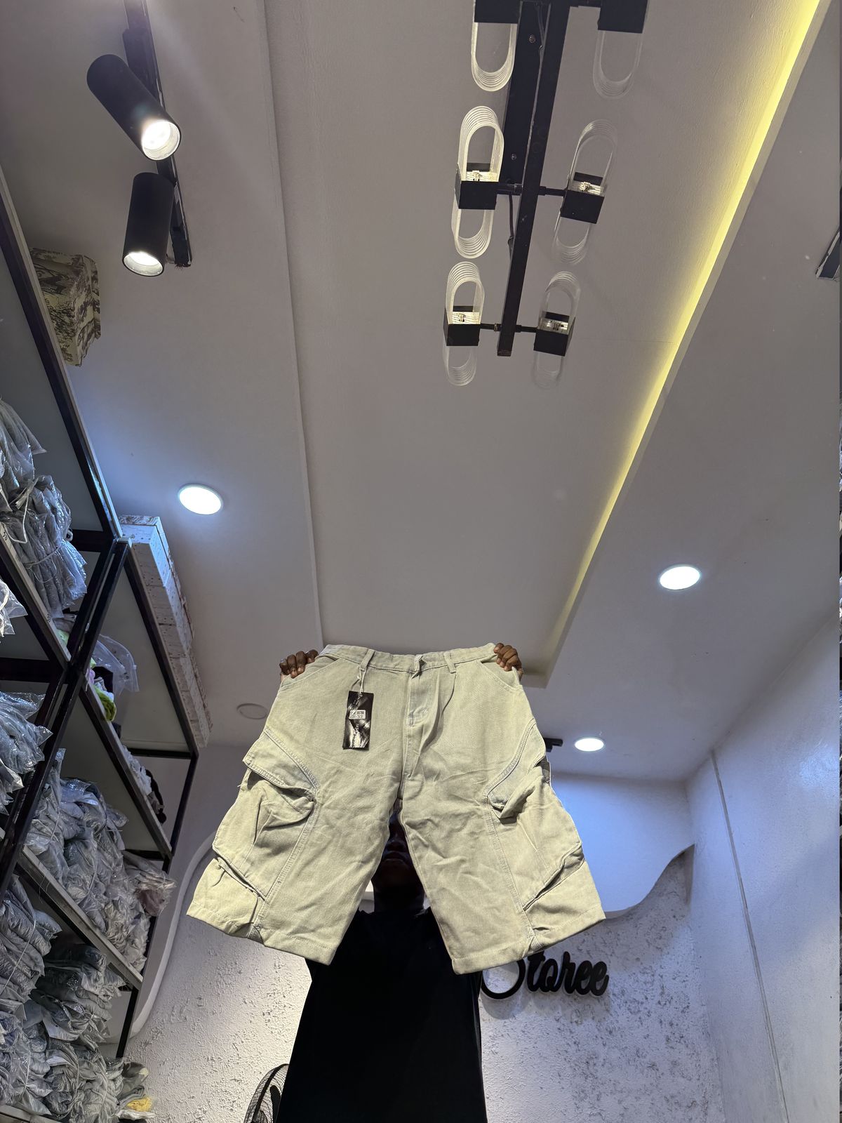 Waist 32