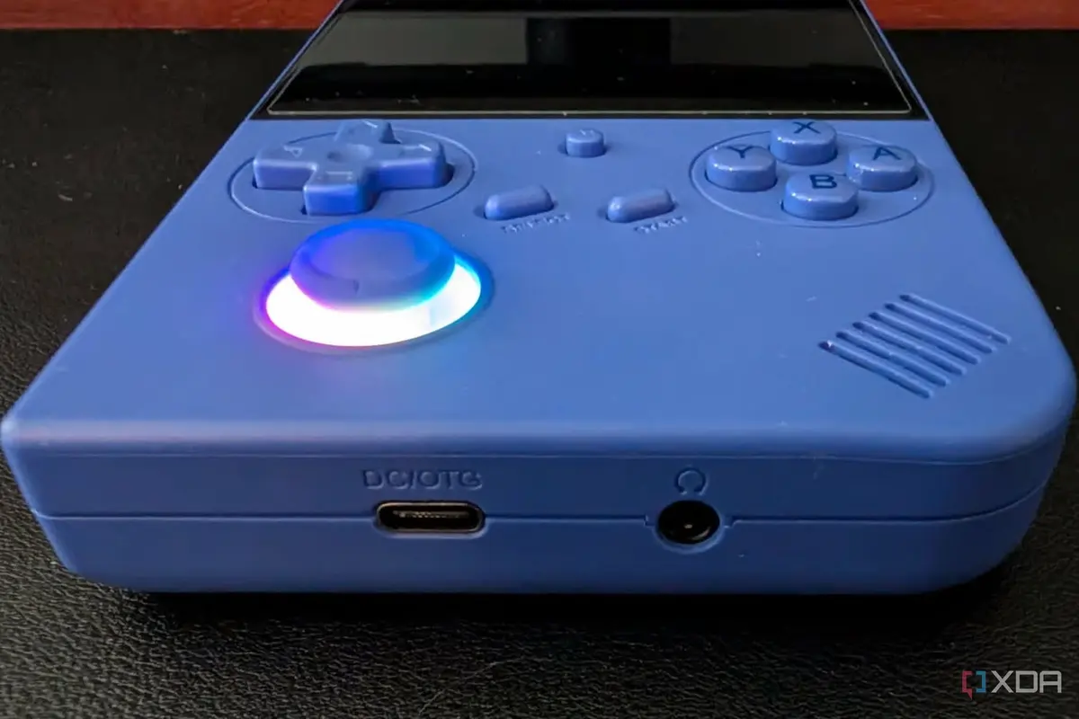 Anbernic Starts Selling Replacement Joysticks and Screens Directly to Handheld Owners