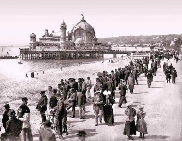 Nice-Pier1900