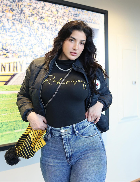 Alyssa-Sorto-Wallpapers-Insta-Fit-Bio.jpg
