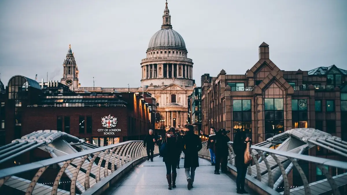 London Businesses Struggle with AI-Ready Workforce