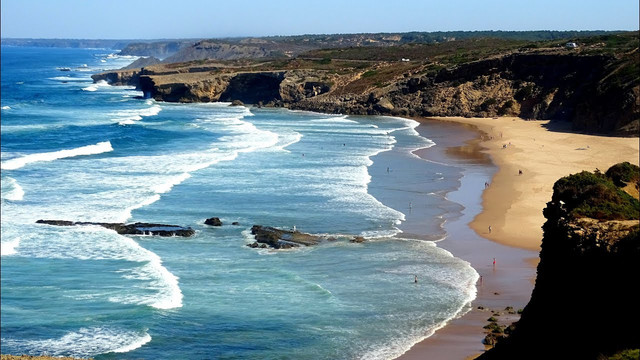Praia-Monte-Clerigo.jpg