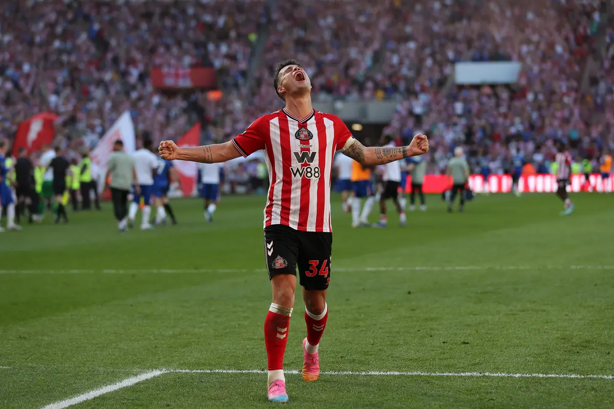Xhaka Wins Over Sunderland Fans Again