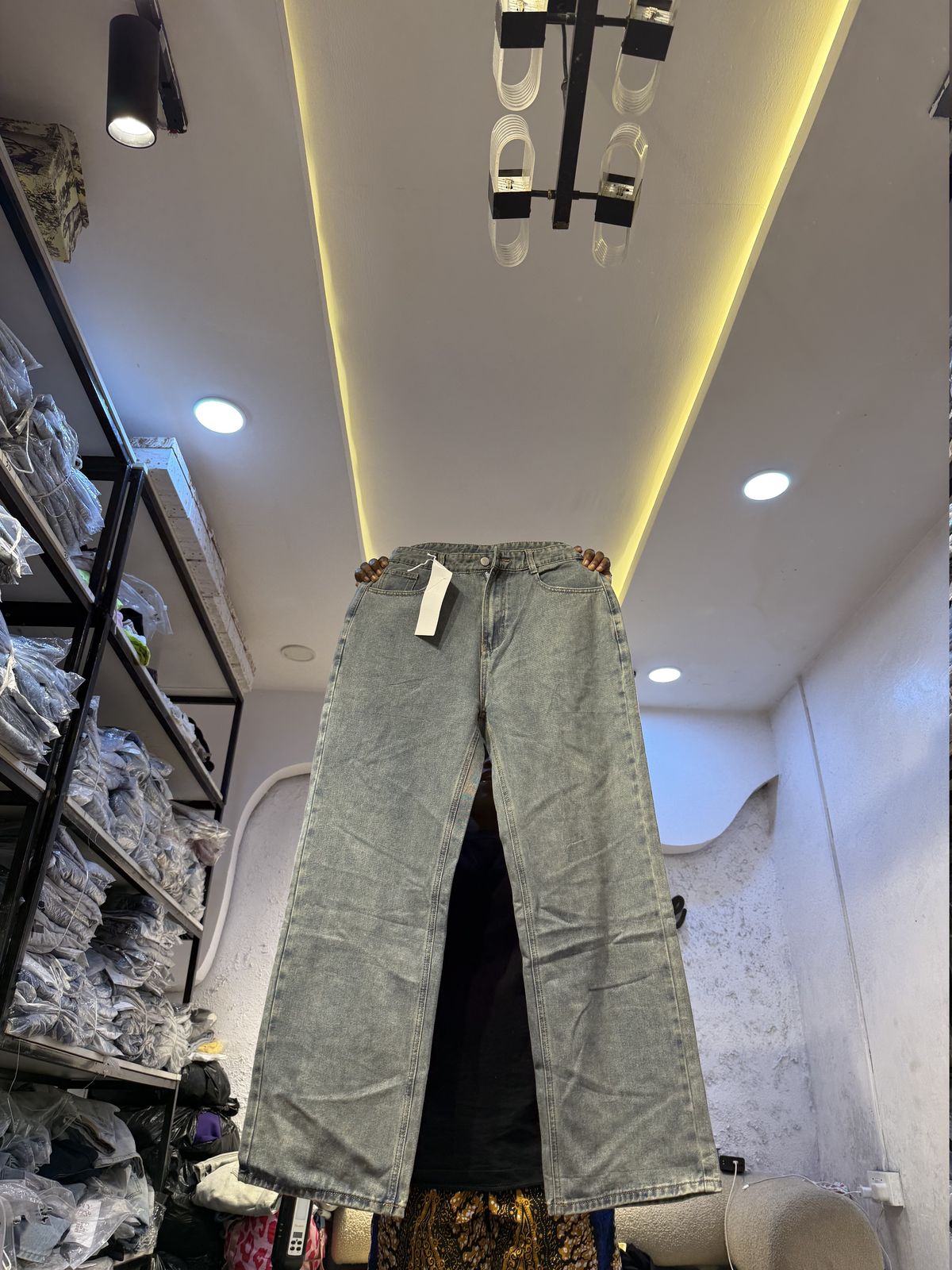 Waist 32
