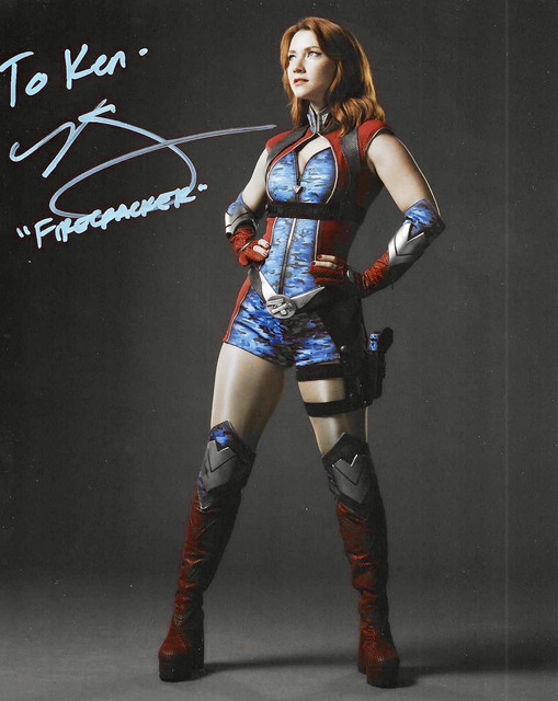 Valorie-Curry-autograph