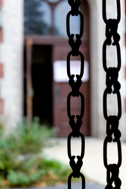 chains-2.jpg