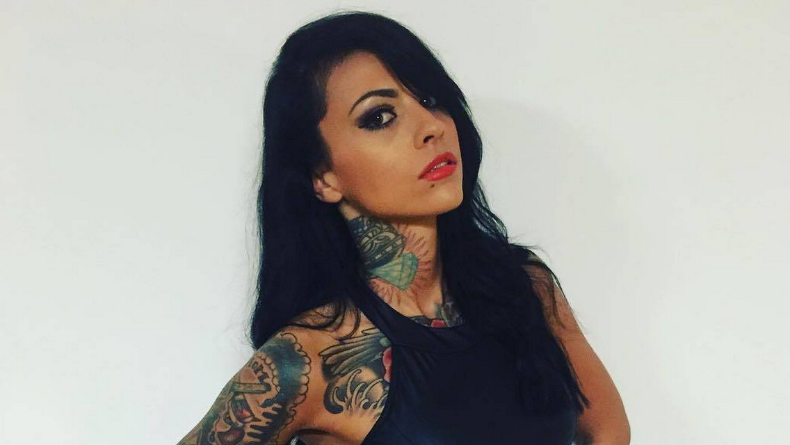 El pasado que condenó a Zhra Schreiber
