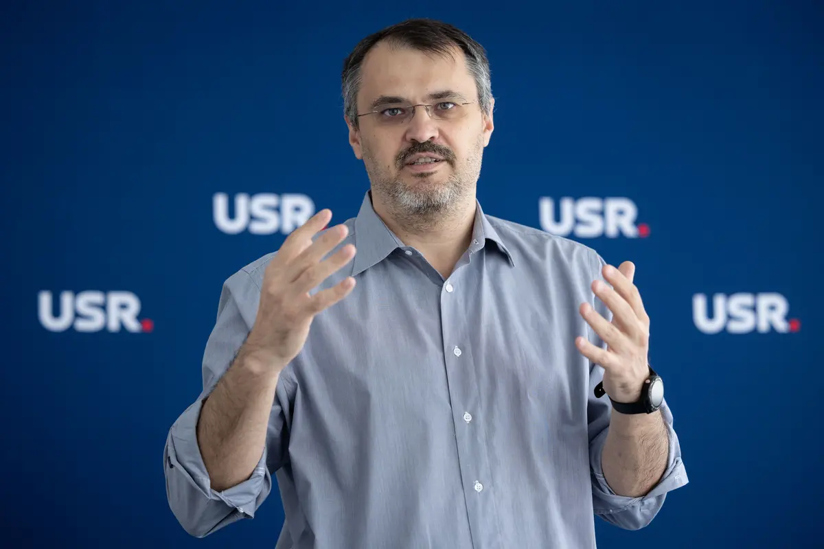 USR nu va vota guvernul Predoiu, acuzații de puci în PNL