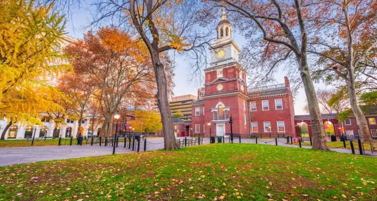 America's Treasures: A Guide to UNESCO World Heritage Sites