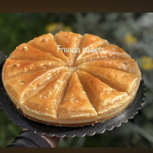 تشيز بكلاوة اللوز الدائرية