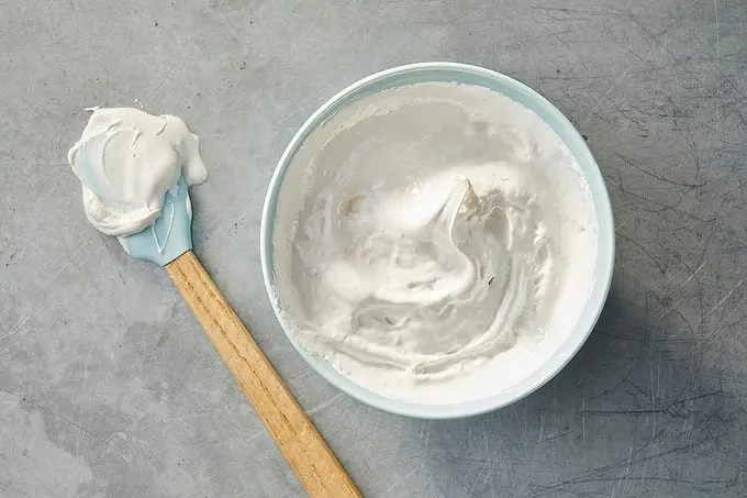 Marshmallow Creme vs Fluff: A Sticky Situation