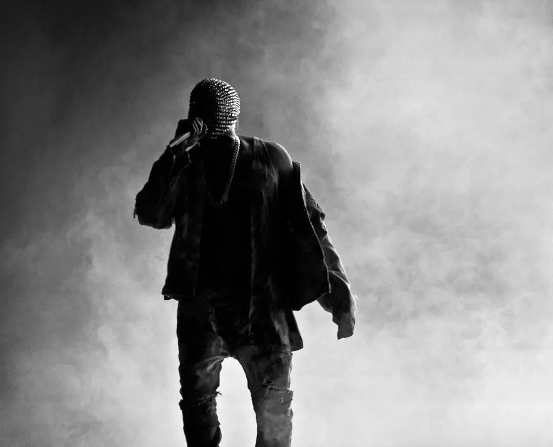 Kanye West revine în Europa după 11 ani