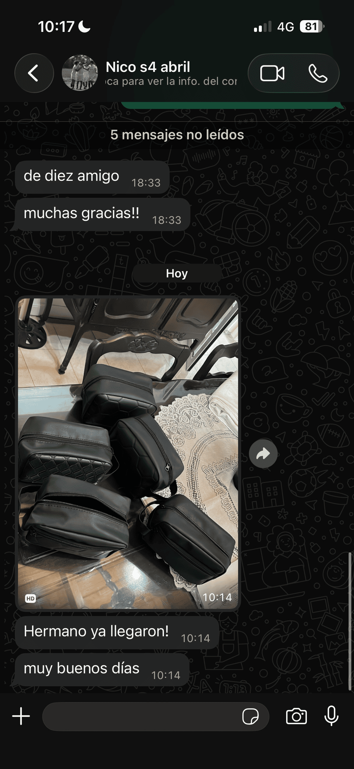 Cliente recibió varios neceseres