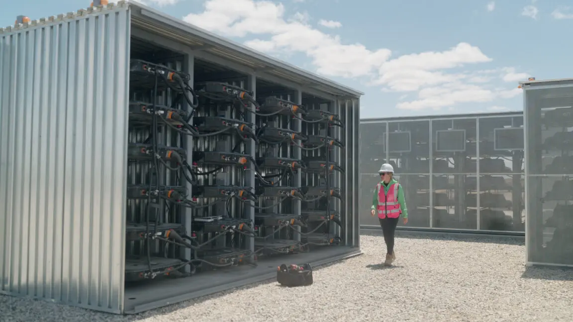 Used Batteries Get Second Life in Power Grids