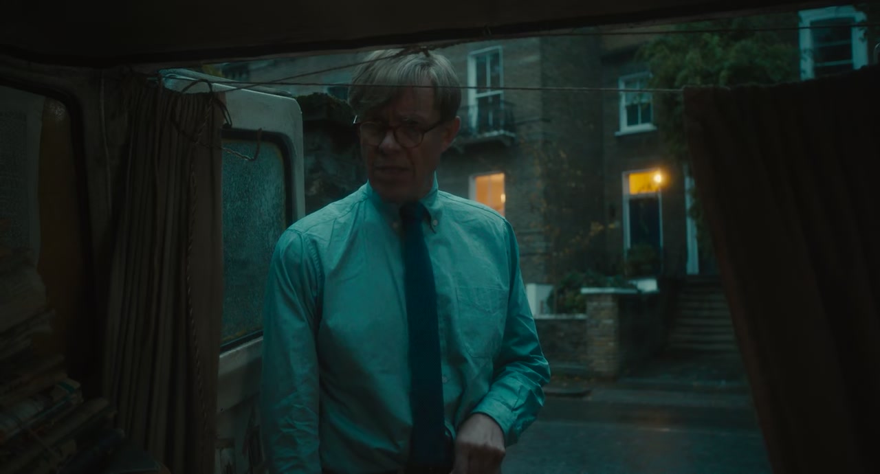The Lady in the Van Screenshot