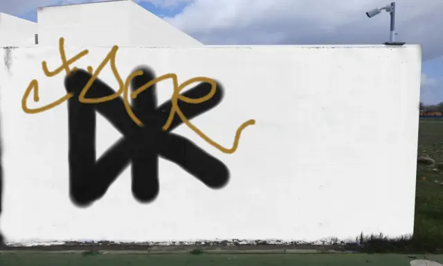 Graffiti artwork by Yuri