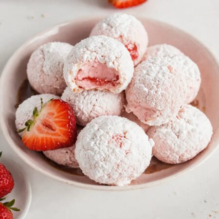 Easy Strawberry Truffles Recipe
