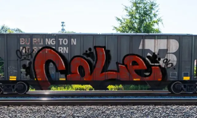 Graffiti artwork by COLExOSK
