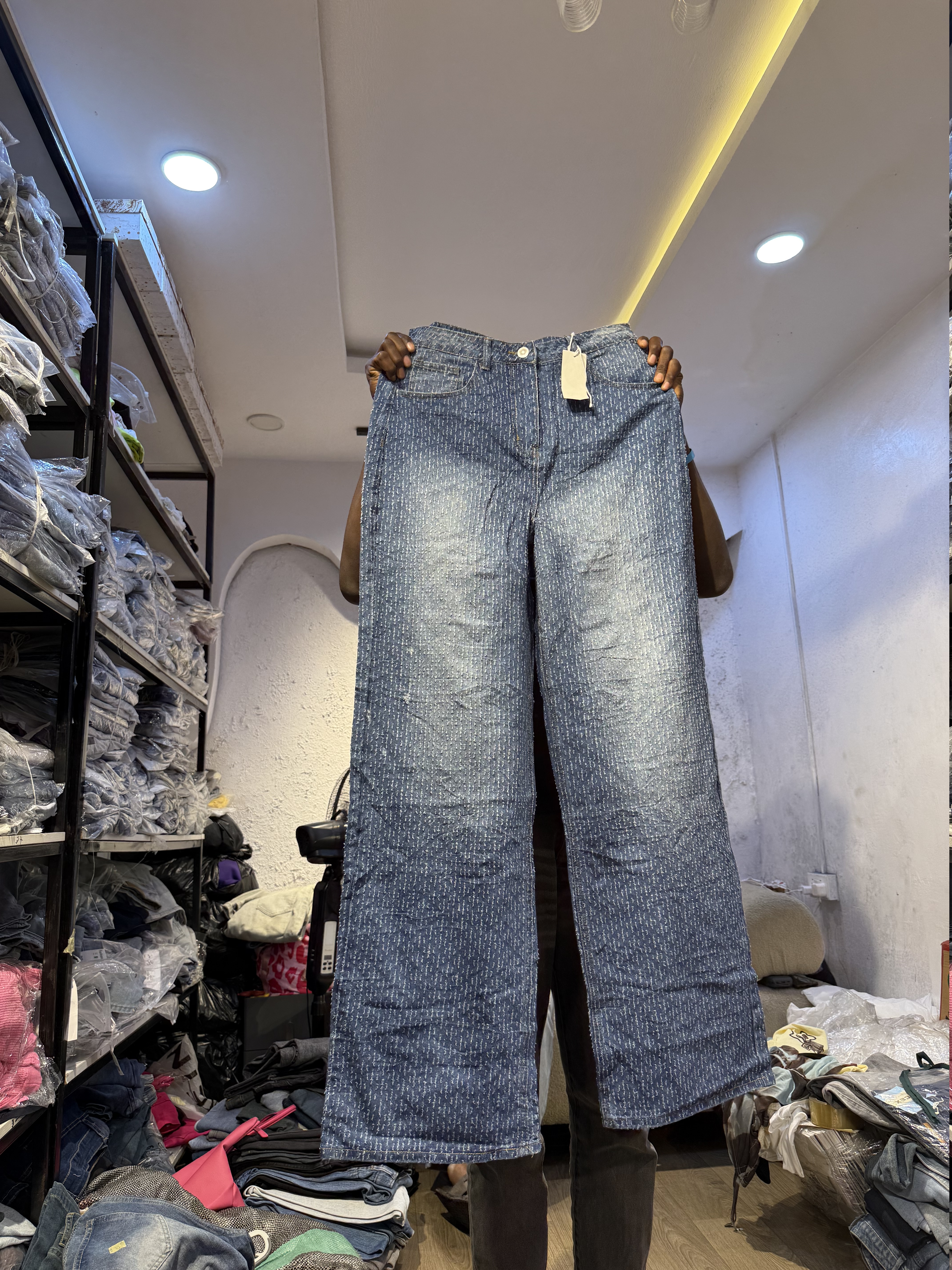 Waist 32