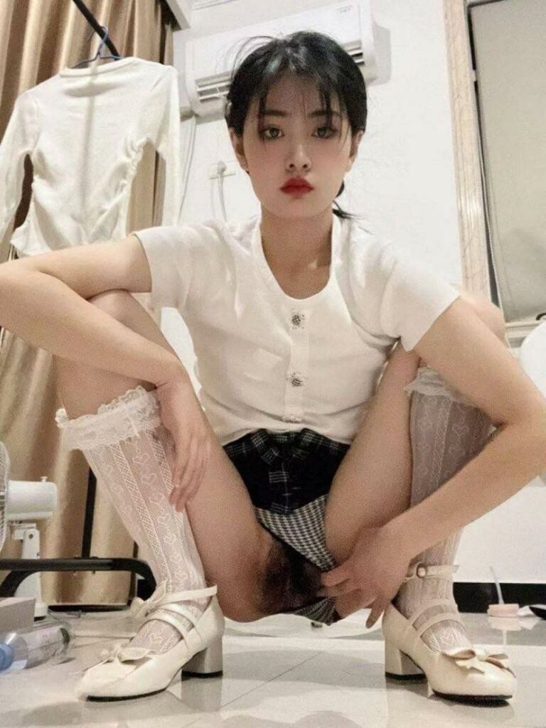 【套圖x30】JVID-妍妍Angel，同學的清新微笑[50P]