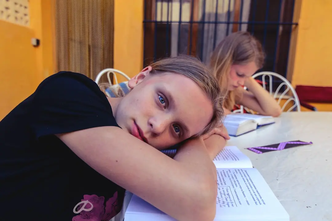 Vorbind cu adolescenții despre noaptea balului