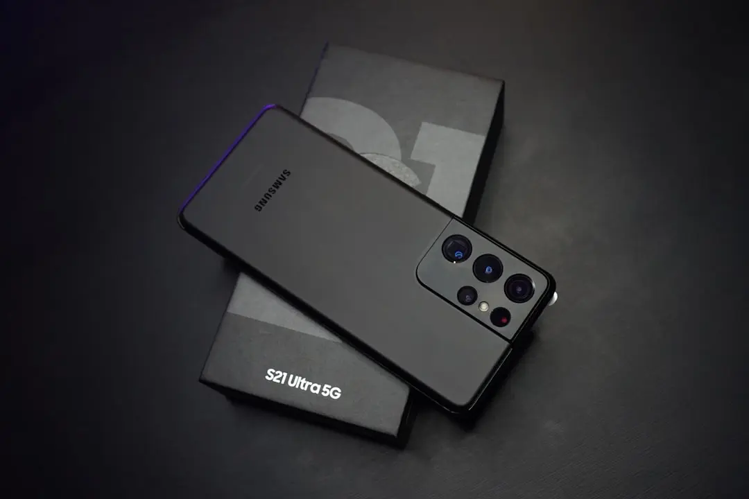 Samsung's Galaxy S27 May Get a Sony Sensor Boost