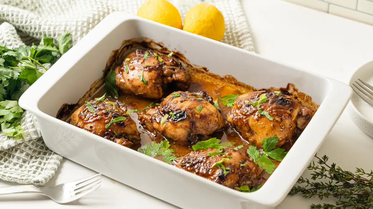 The Right Oven Temperature for Juicy Baked Chicken Thighs