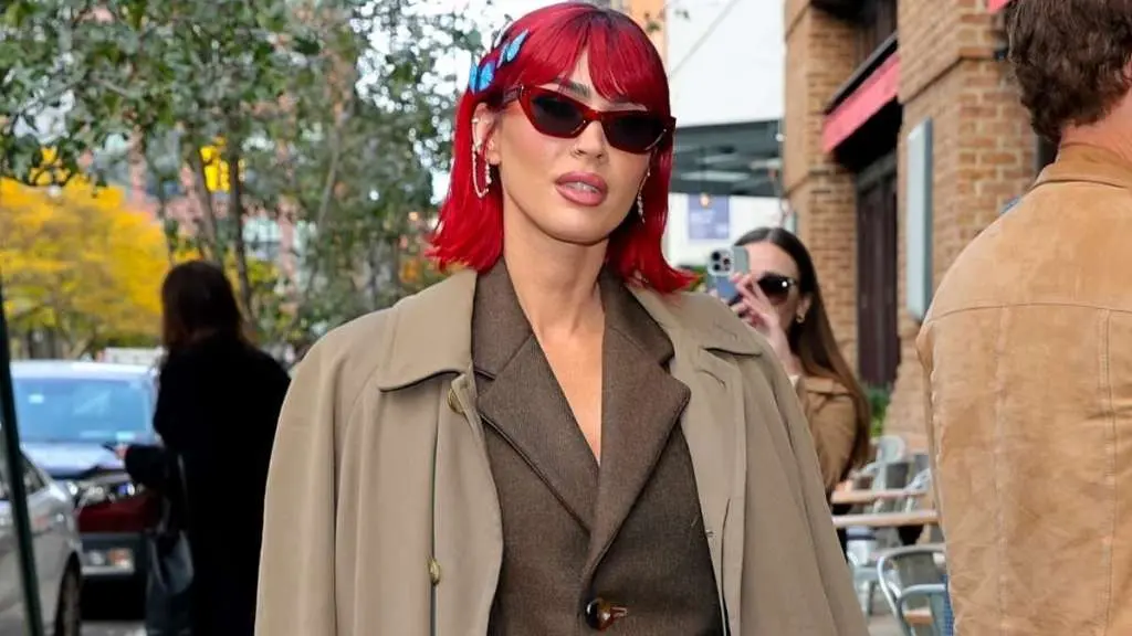 Megan Fox Flaunts Curves in Daring Outfit