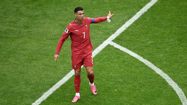 Pelatih Portugal Dituding Takut Ganti Ronaldo