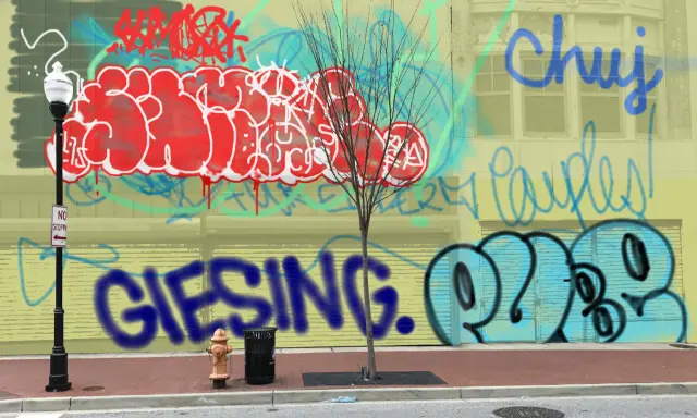 Graffiti artwork by Sumoe