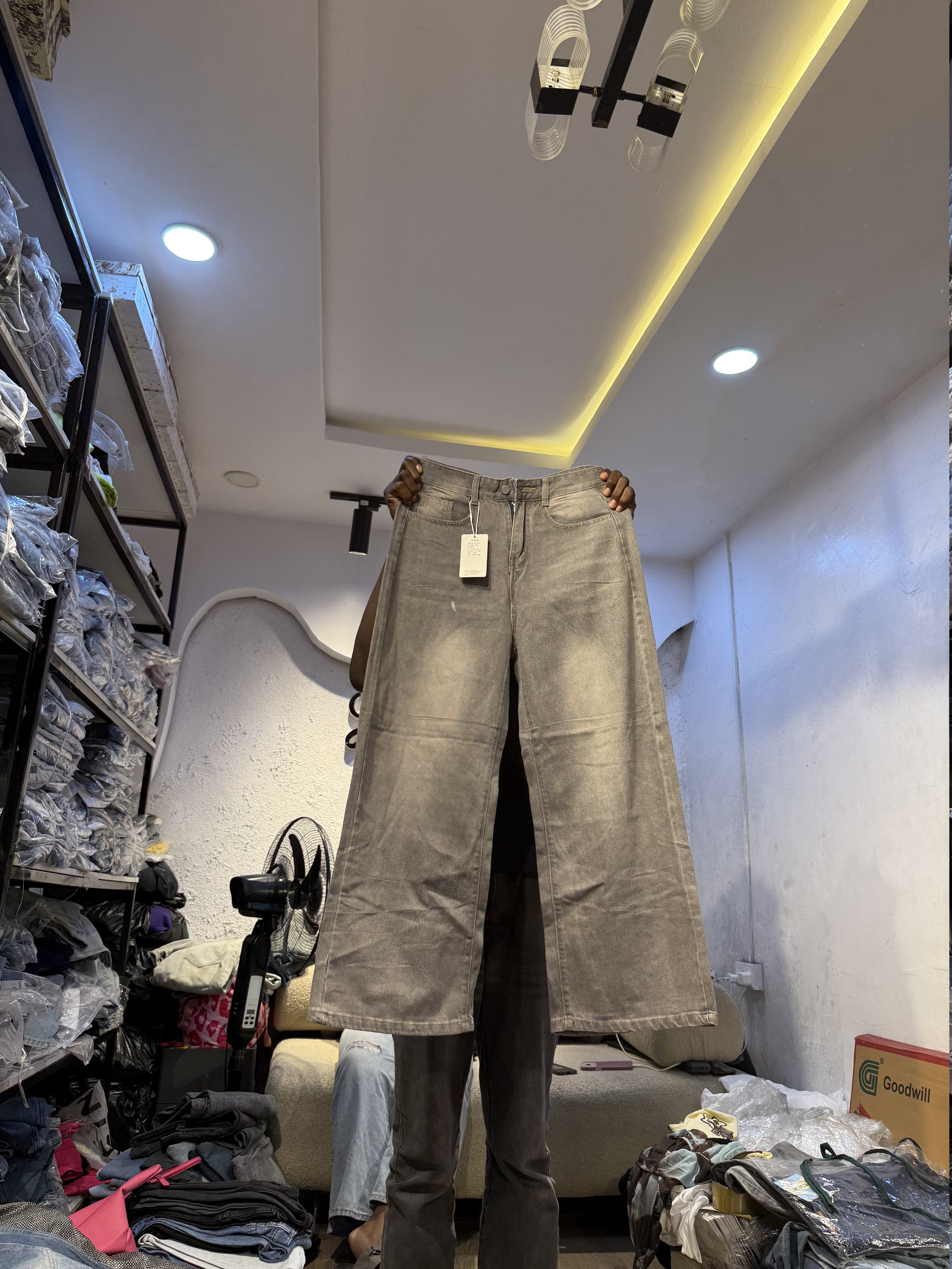 Waist 32