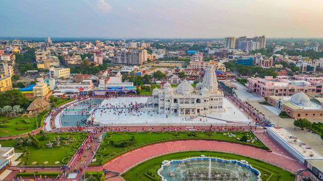 Comfortable Vrindavan tour packages from Delhi by car offer a smooth journey from Delhi to Vrindavan with private cabs, easy sightseeing, and peaceful temple darshan for a hassle-free spiritual trip.