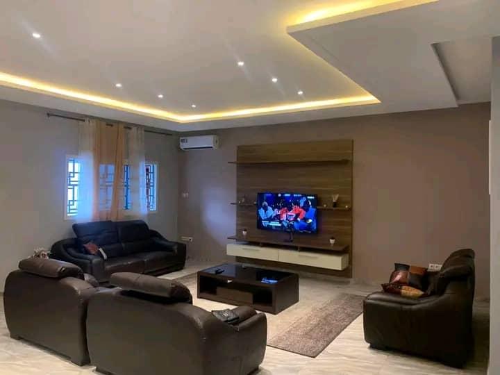 Villa meublée à louer à Nsam, Yaoundé - 70000 FCFA/nuit