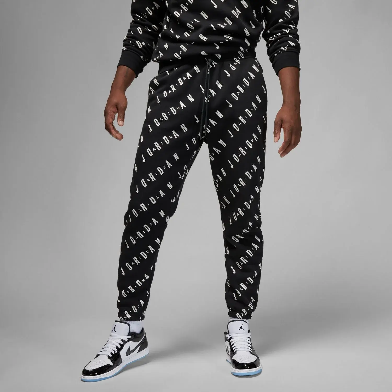 Штани Air Jordan Essentials Graphic Fleece Pants DV7646-010