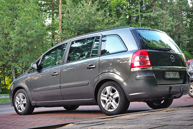 Zafira-08