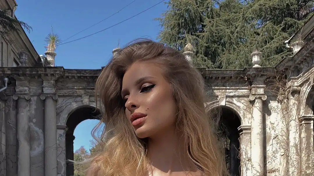 Alina Maslikova Wallpapers Insta Fit Bio (11)