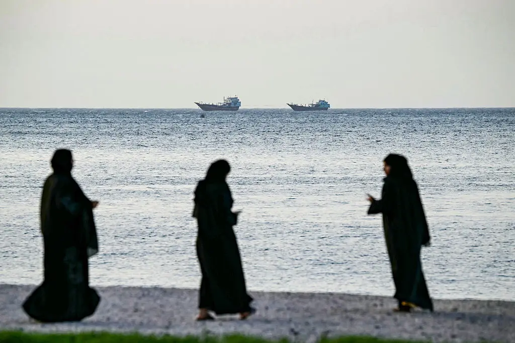 New Attacks in Hormuz Strait Threaten Peace Deal