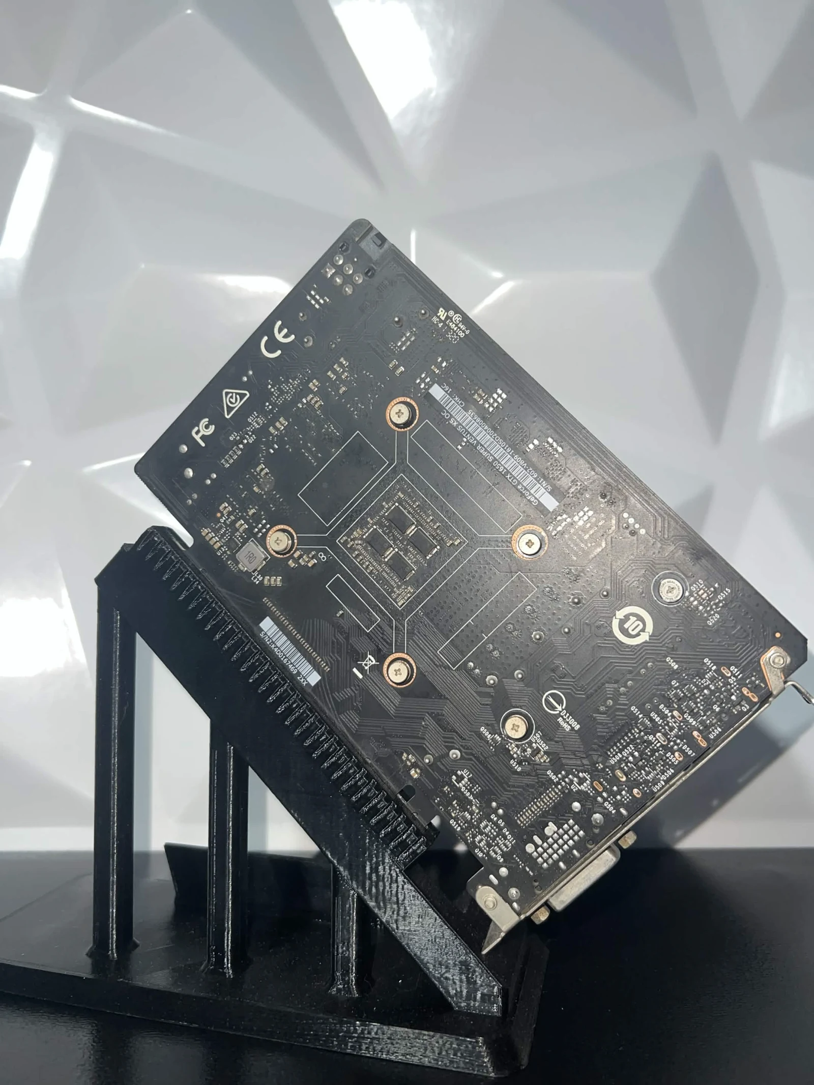 GTX 1650 SUPER 4GB miniature 2