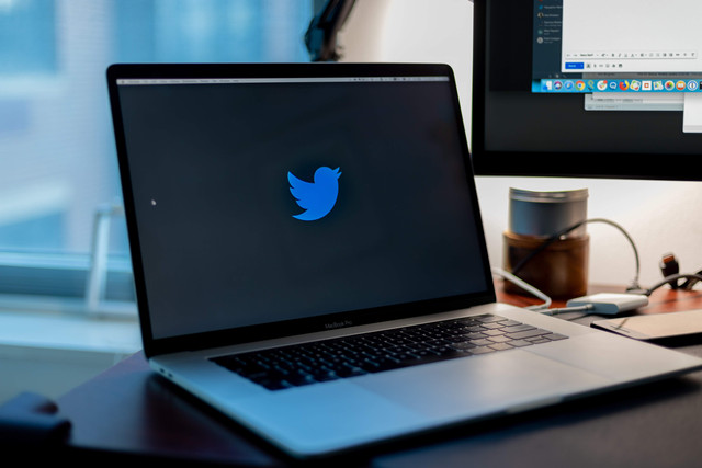 scammer attacks the high profile twitter accounts scammers-attack-twitter