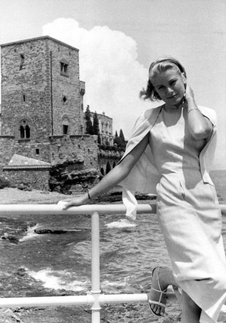 1ab8905e6e8a8d7acbf3b359848a9c0e