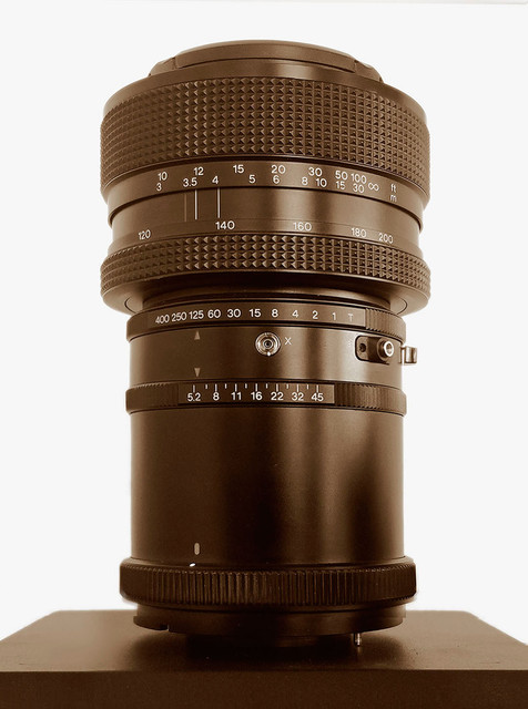 Lens12LR4W.jpg