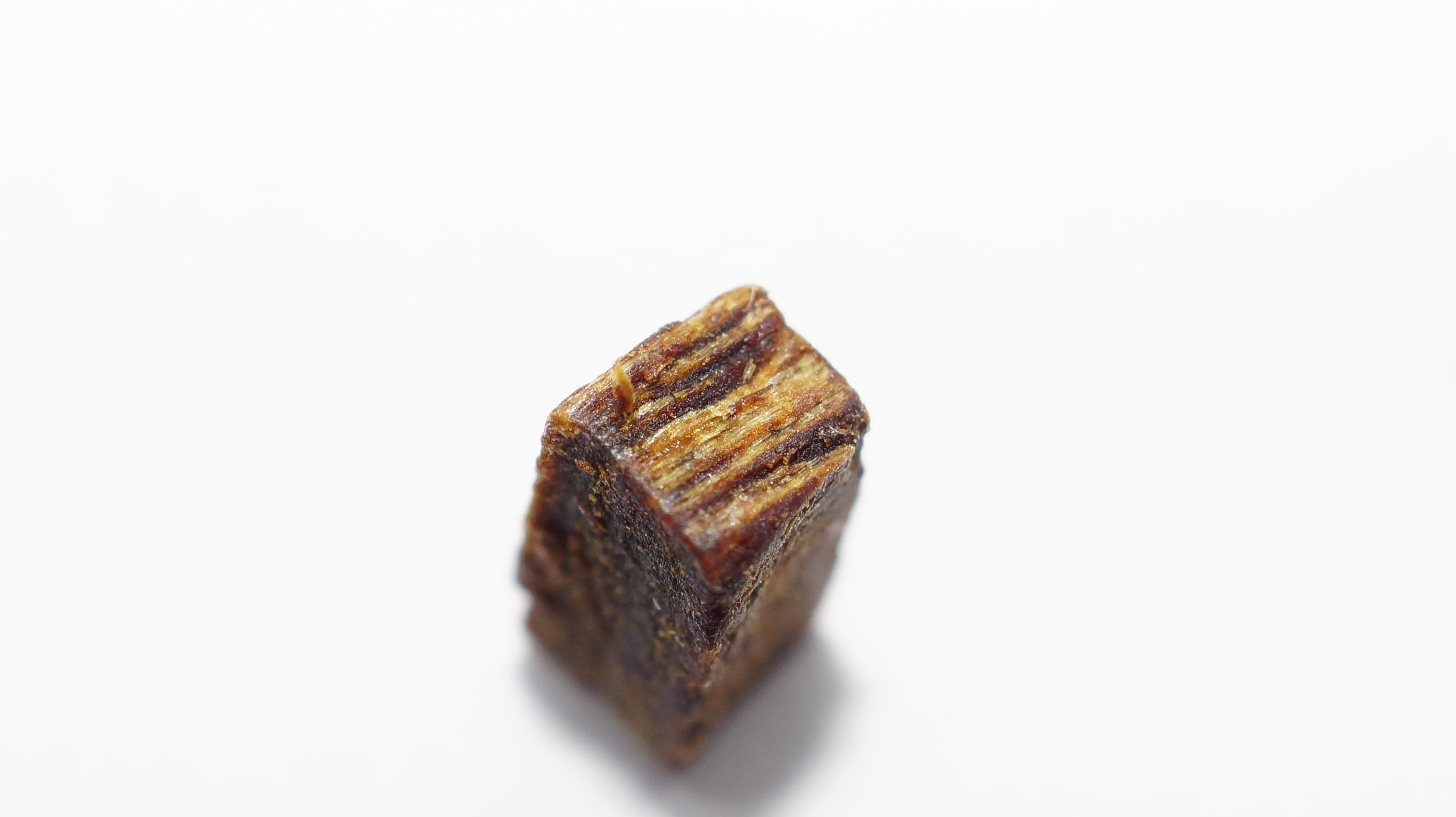 [Ouddict.com] Oud Wood