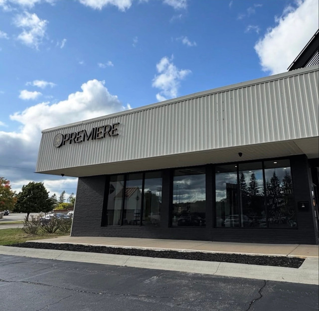 Custom raceway-mounted channel letter sign for commercial exterior – signs.inc