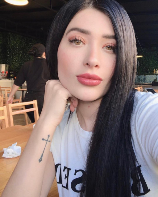 Brenda-Zambrano-2.jpg