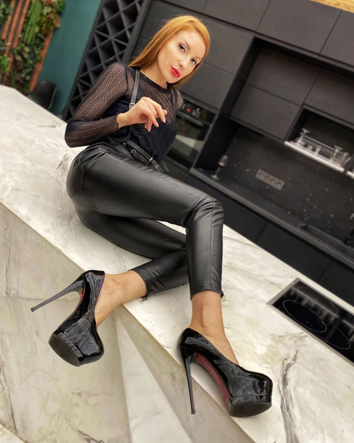 LEGINS1625-LEDER35a
